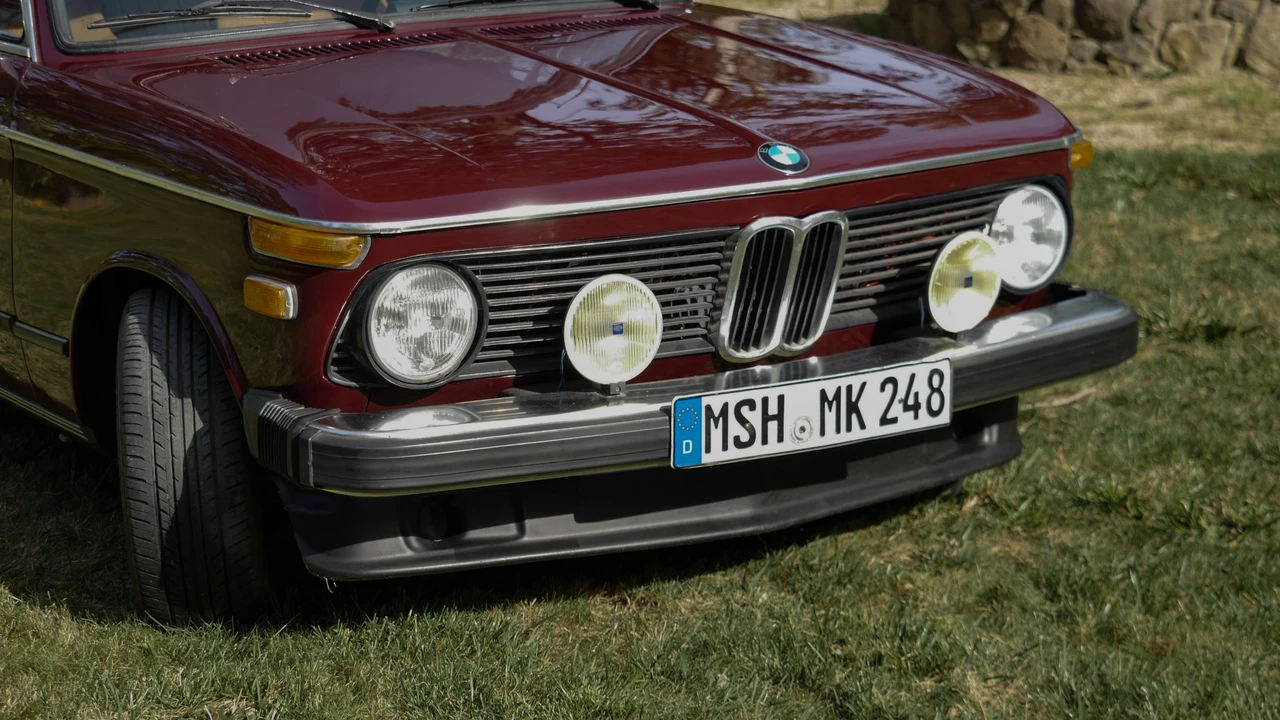 1976 BMW 2002 - Image 13 of 31