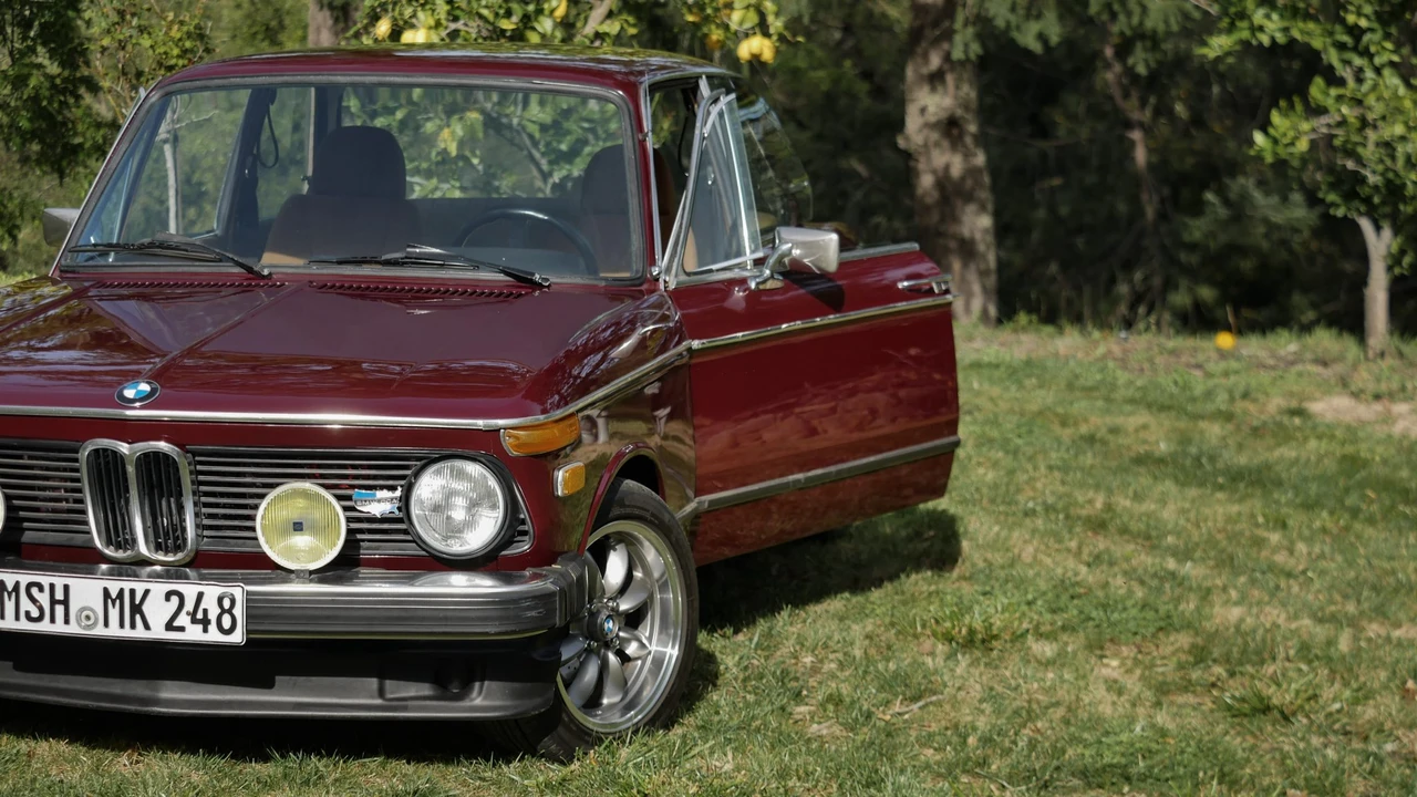 1976 BMW 2002 - Image 16 of 31