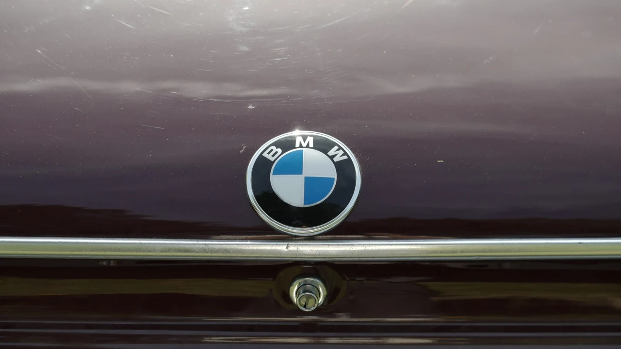 1976 BMW 2002 - Image 21 of 31
