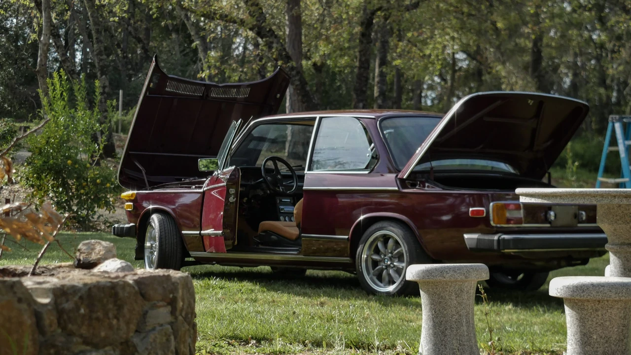 1976 BMW 2002 - Image 12 of 31