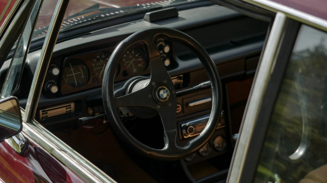 1976 BMW 2002 - Image 30 of 31