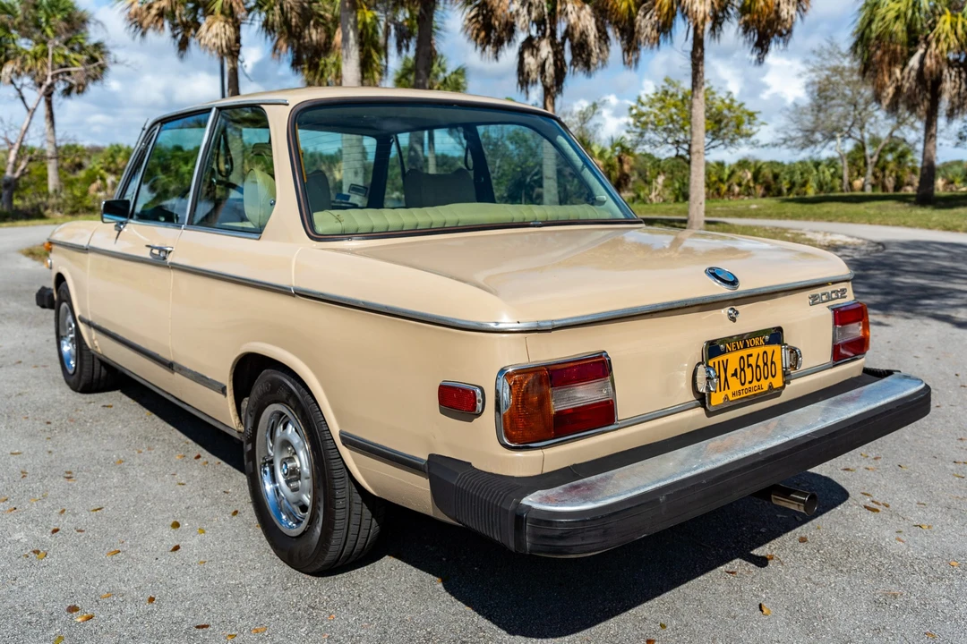 1976 BMW 2002 - Image 8 of 31
