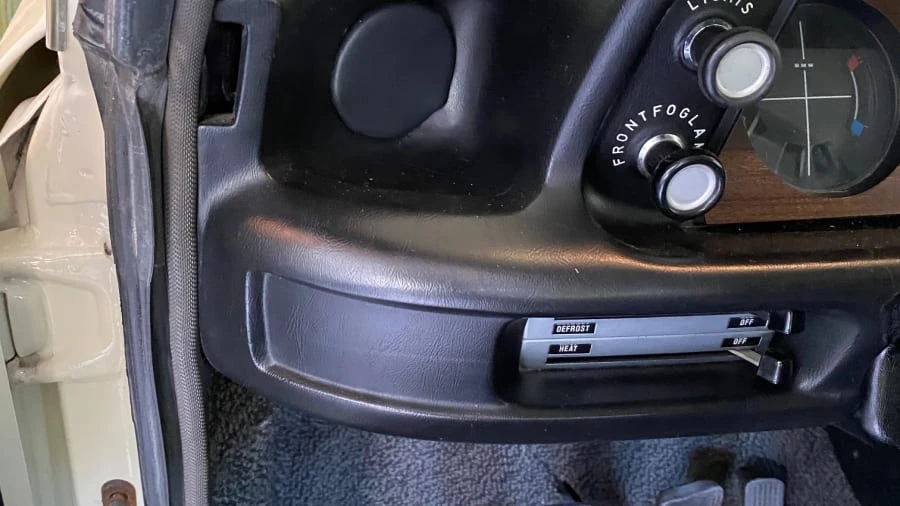 1976 BMW 2002 - Image 4 of 9