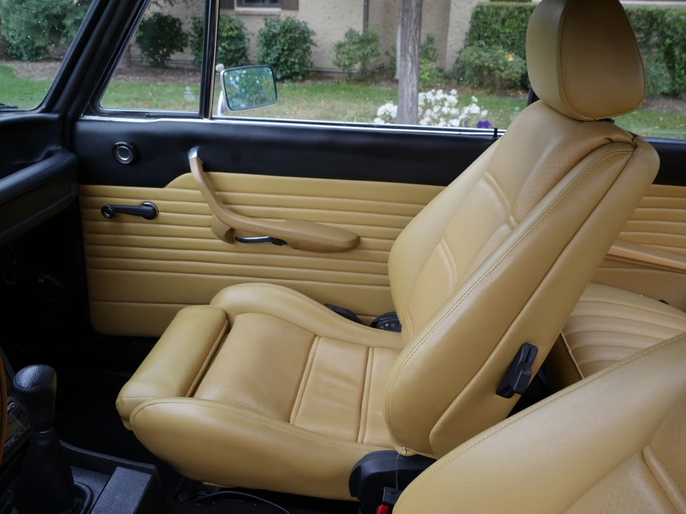 1976 BMW 2002 - Image 21 of 31