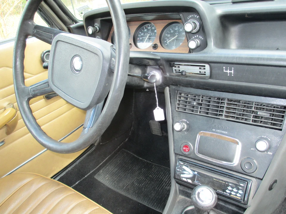 1976 BMW 2002 - Image 26 of 31