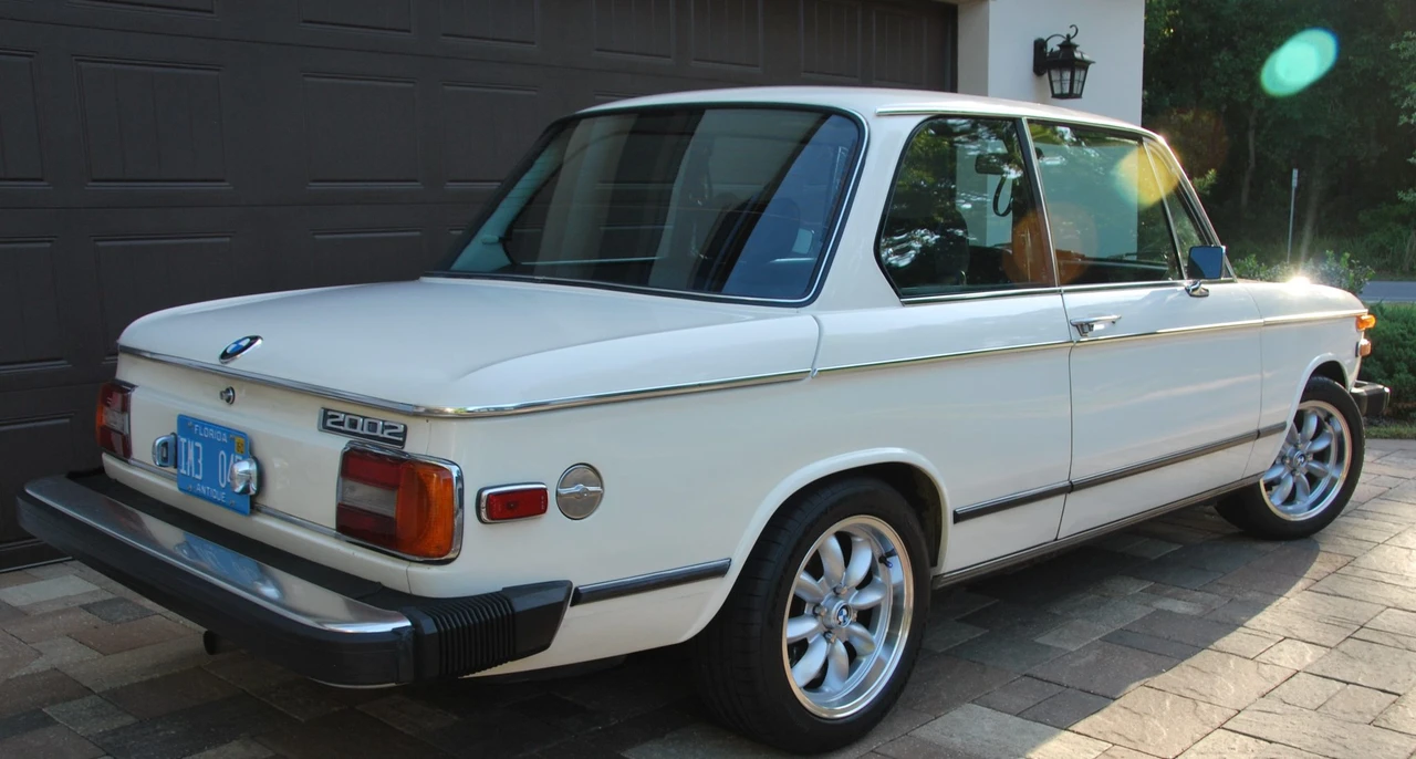 1976 BMW 2002 - Image 10 of 31