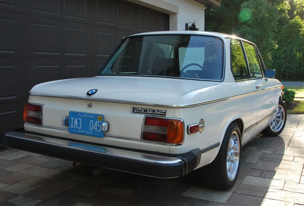 1976 BMW 2002 - Image 9 of 31