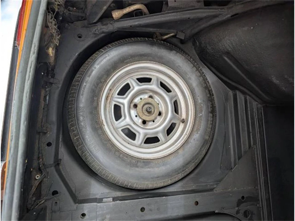 1976 BMW 2002 - Image 7 of 25