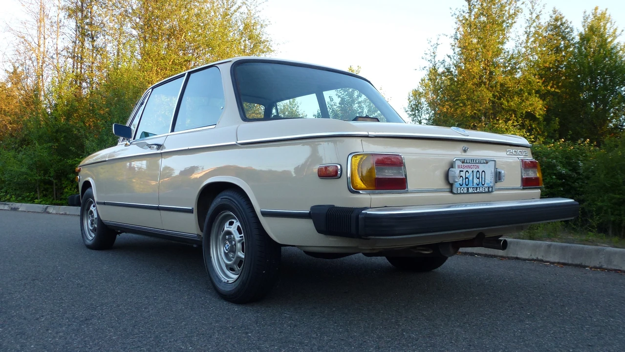 1976 BMW 2002 - Image 8 of 31