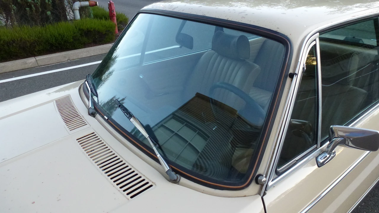 1976 BMW 2002 - Image 22 of 31