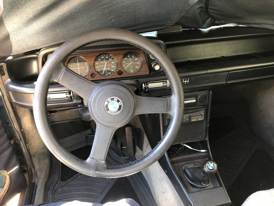 1976 BMW 2002 - Image 11 of 12