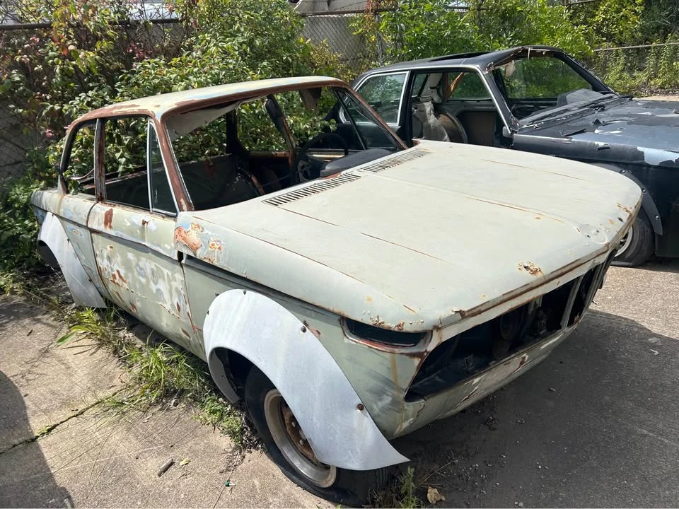 1976 BMW 2002 - Image 2 of 3