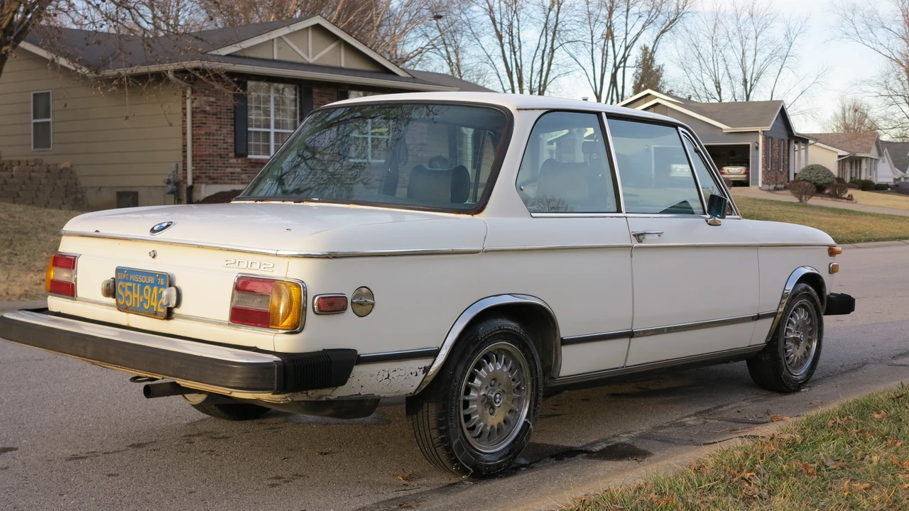1976 BMW 2002 - Image 3 of 31