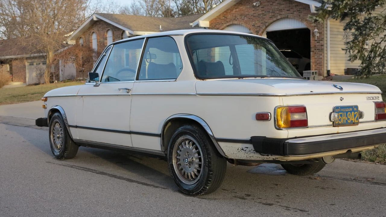 1976 BMW 2002 - Image 4 of 31