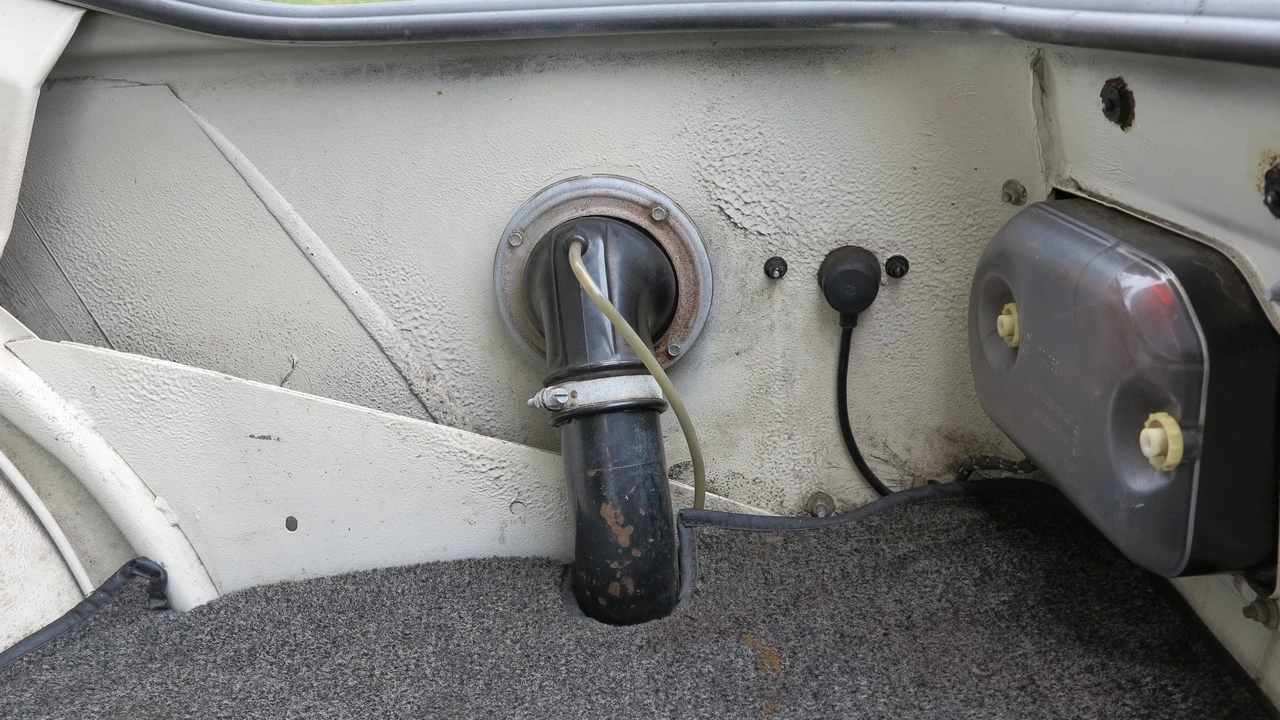 1976 BMW 2002 - Image 21 of 31