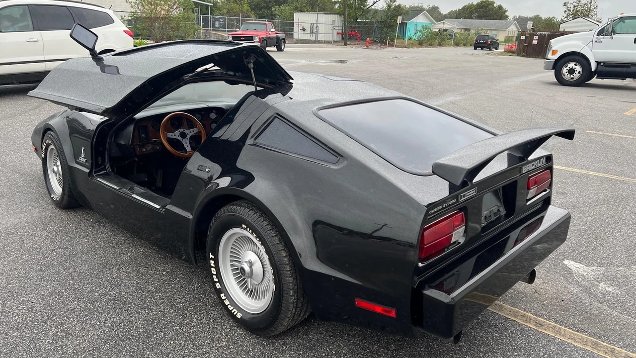 1976 Bricklin SV-1 - Image 3 of 5