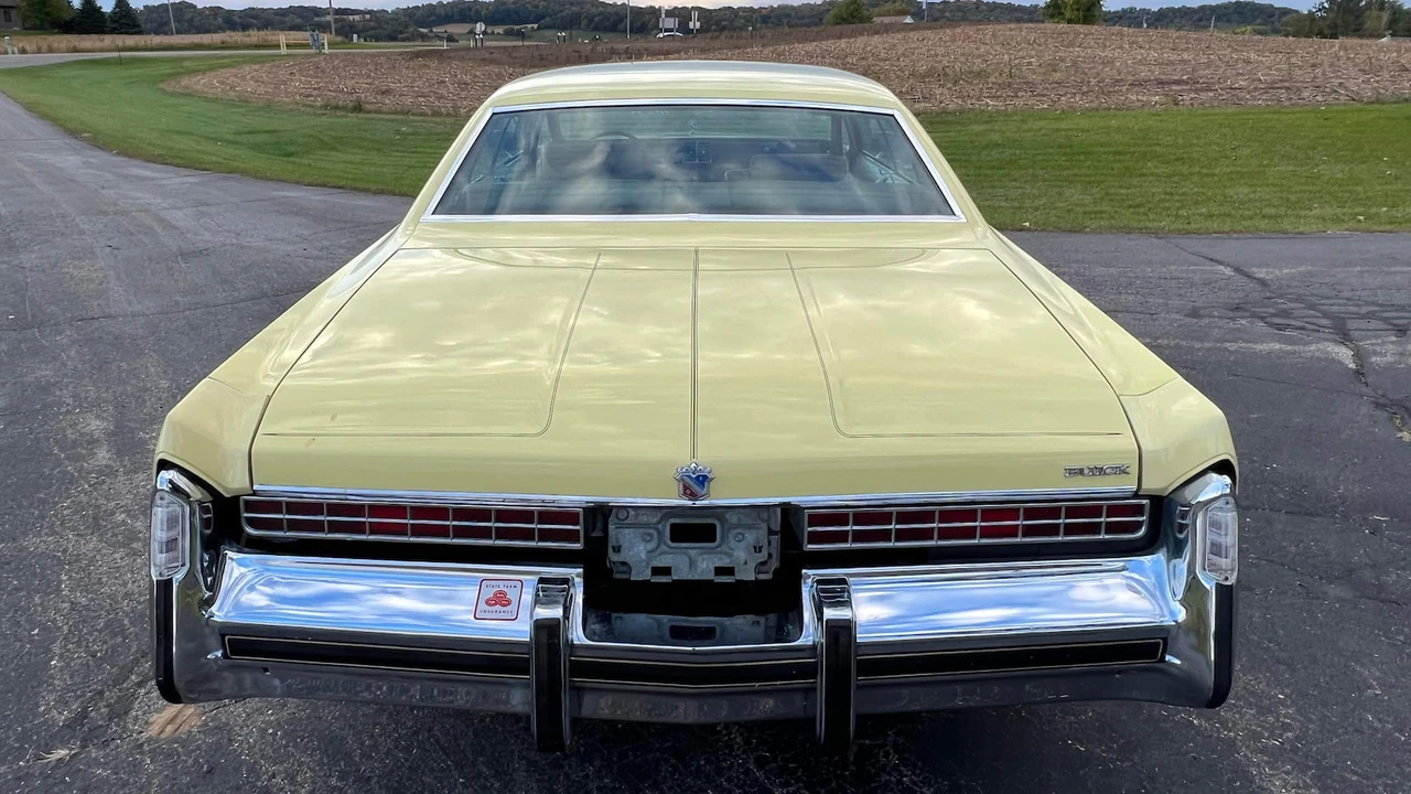 1976 Buick Electra - Image 11 of 11