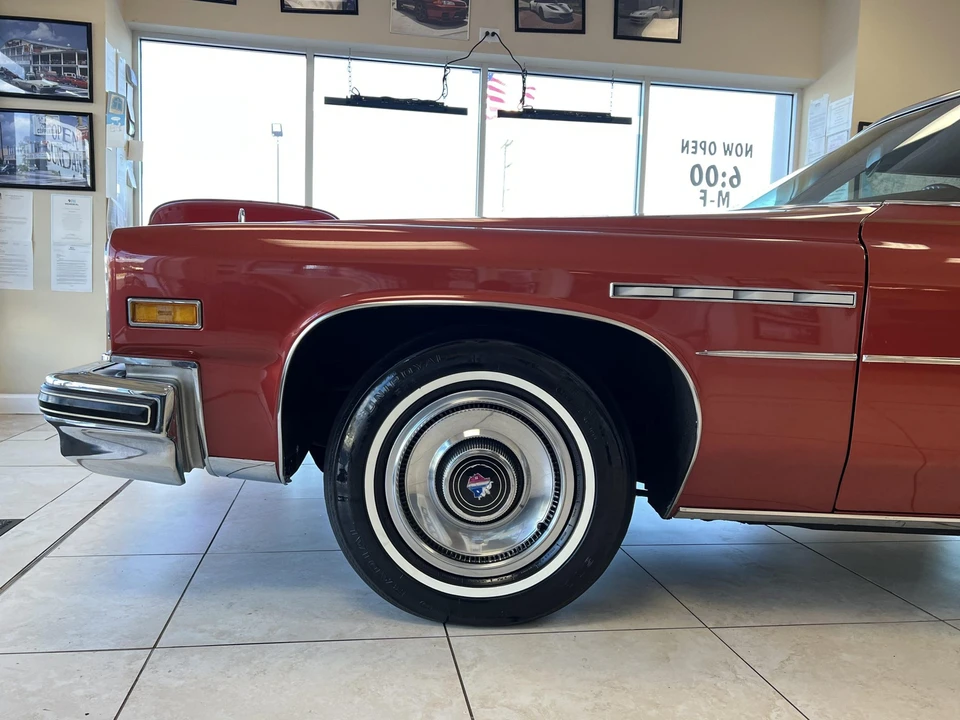 1976 Buick Electra - Image 17 of 31