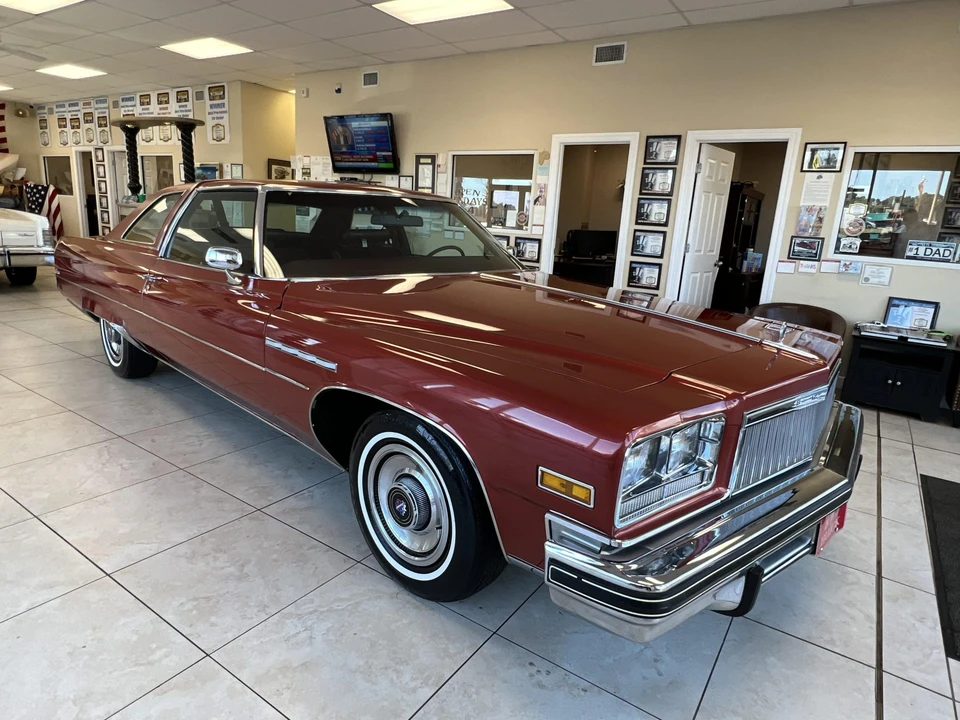 1976 Buick Electra - Image 10 of 31
