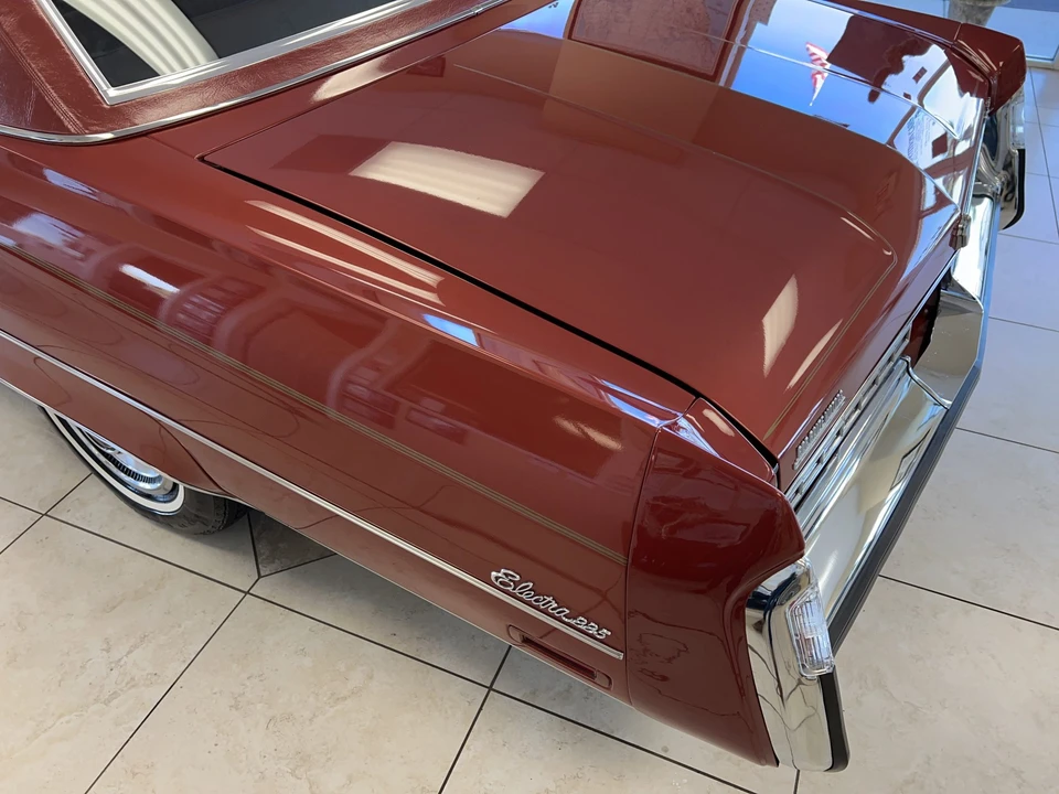 1976 Buick Electra - Image 30 of 31