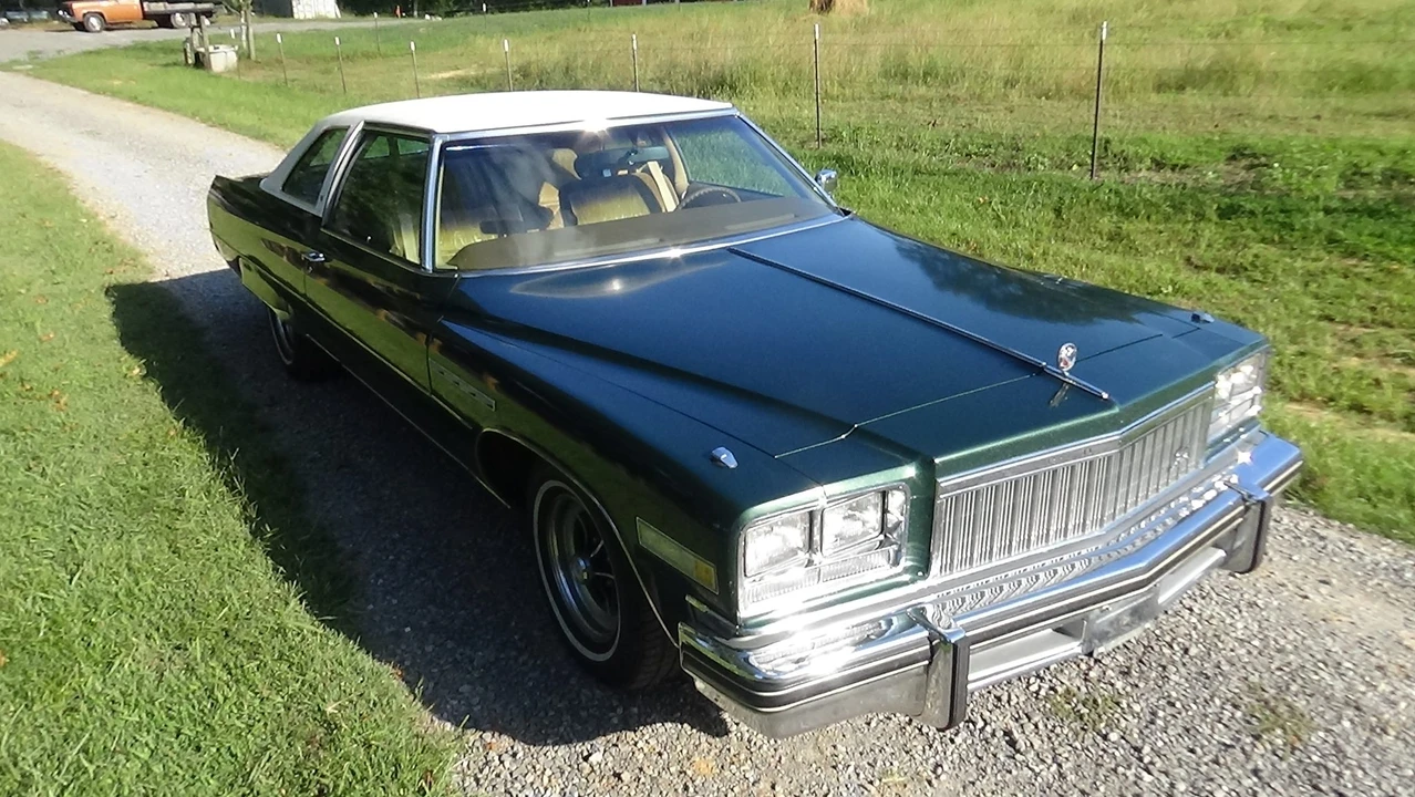 1976 Buick Electra - Image 9 of 31