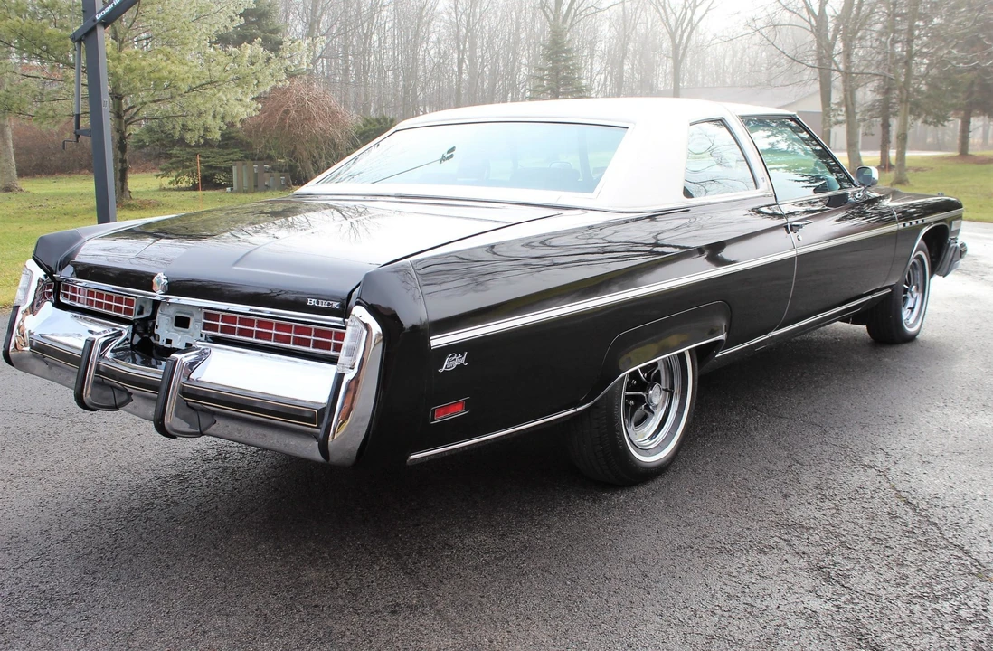 1976 Buick Electra - Image 7 of 31