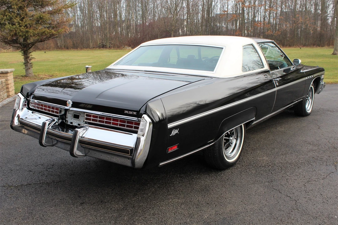 1976 Buick Electra - Image 9 of 31
