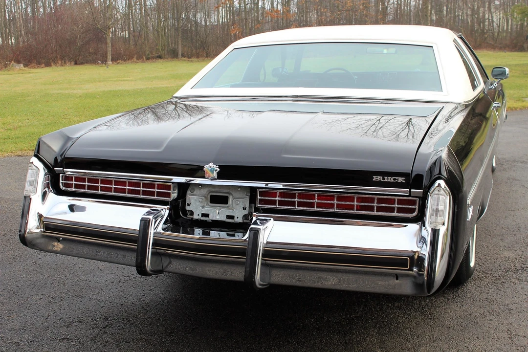 1976 Buick Electra - Image 2 of 31