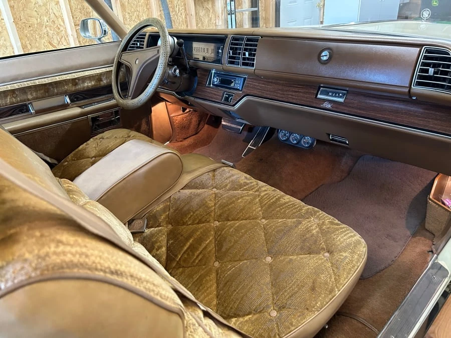1976 Buick Electra - Image 12 of 22