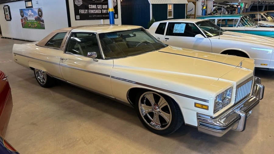 1976 Buick Electra - Image 8 of 22