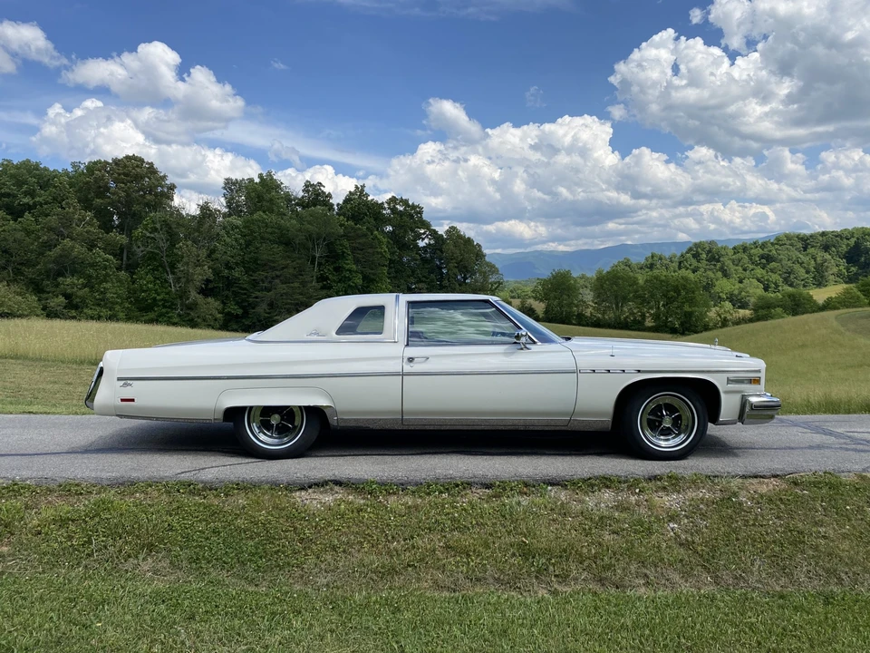 1976 Buick Electra - Image 11 of 31