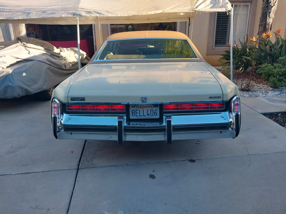 1976 Buick Electra - Image 17 of 31