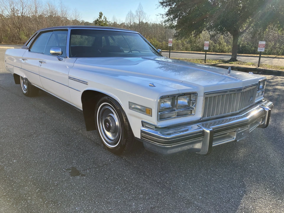 1976 Buick Electra - Image 2 of 31