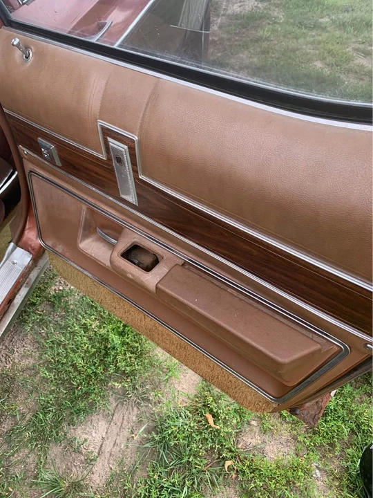 1976 Buick Roadmaster - Image 11 of 20