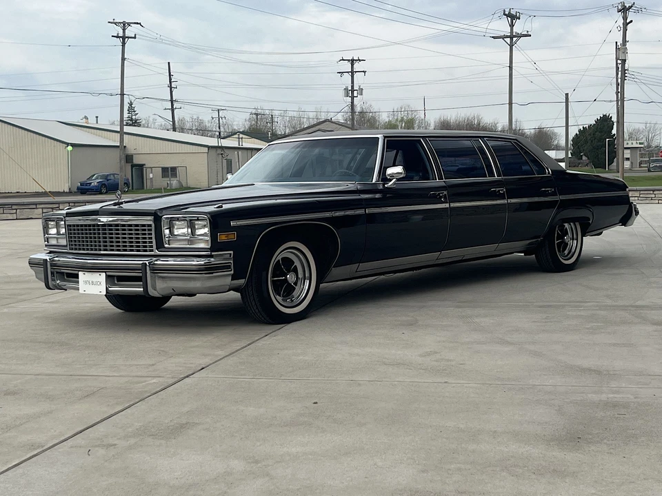 1976 Buick LeSabre - Image 3 of 31