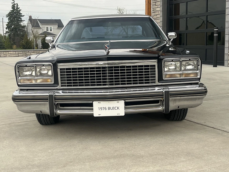 1976 Buick LeSabre - Image 16 of 31