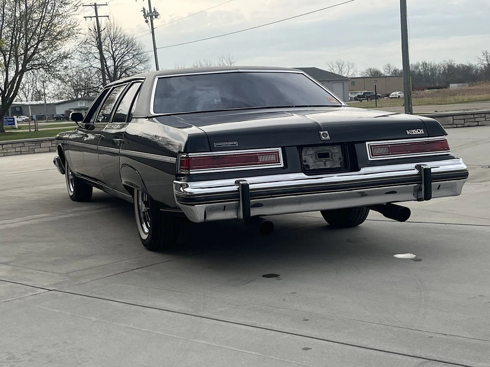 1976 Buick LeSabre - Image 14 of 31