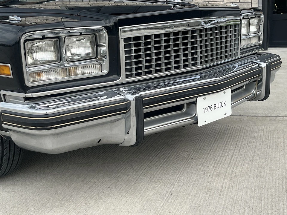 1976 Buick LeSabre - Image 25 of 31