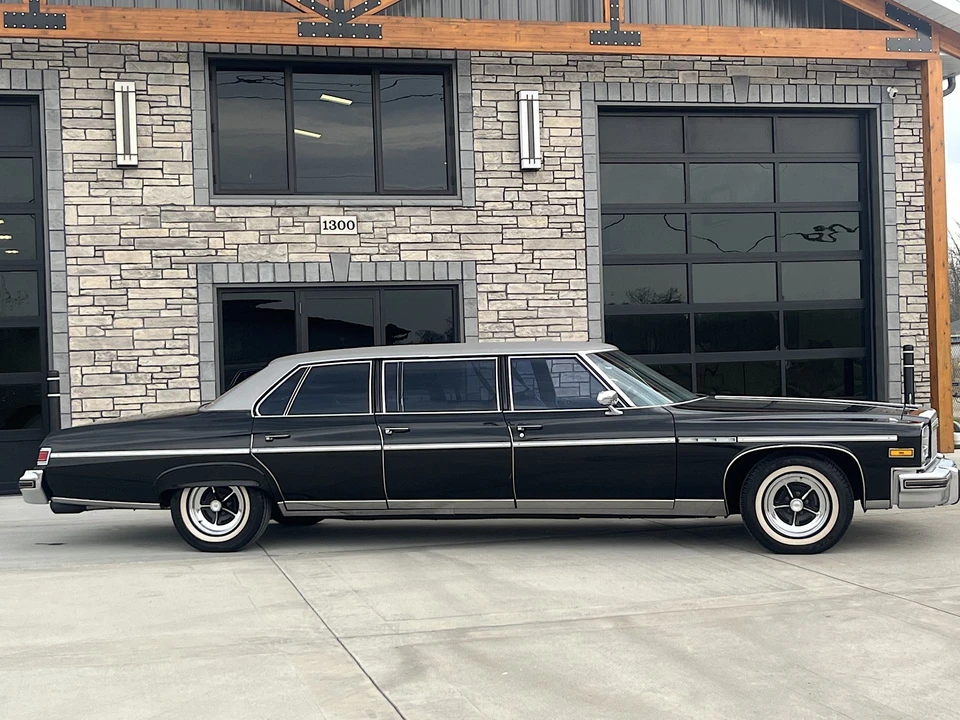 1976 Buick LeSabre - Image 6 of 31