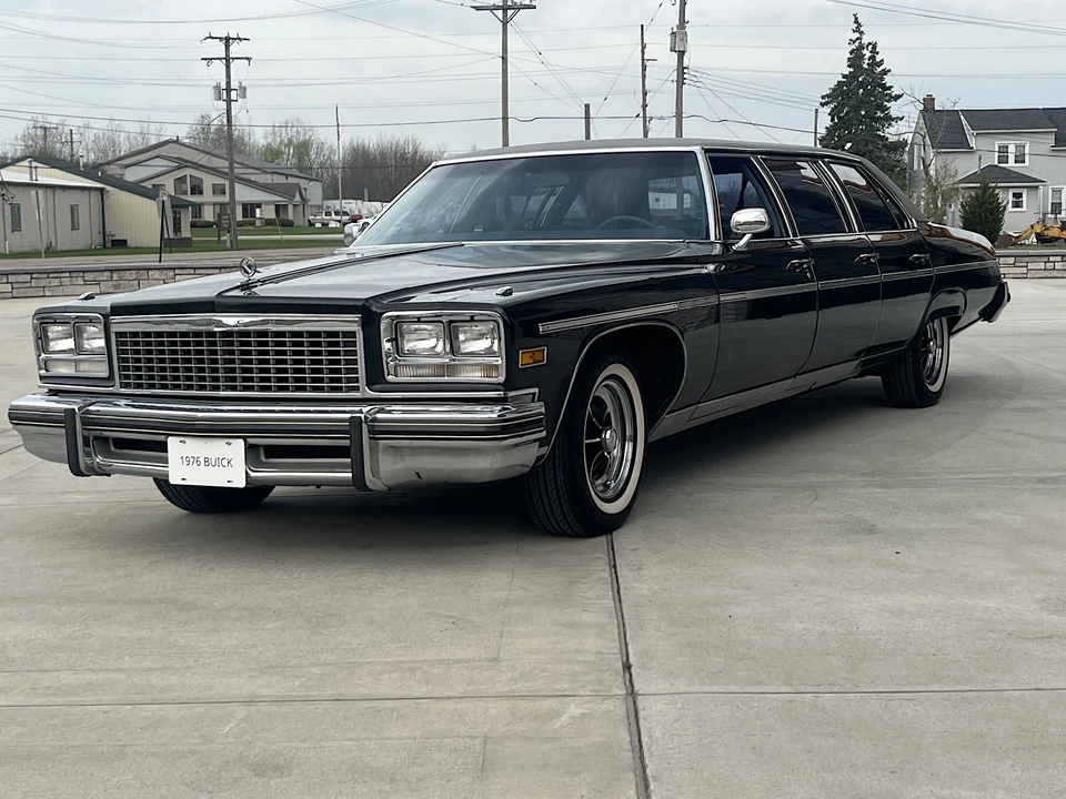 1976 Buick LeSabre - Image 4 of 31