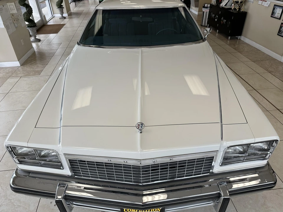 1976 Buick LeSabre - Image 18 of 31