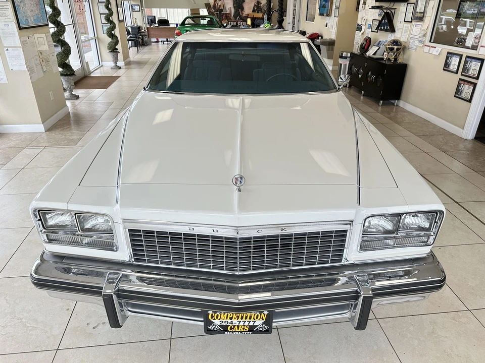 1976 Buick LeSabre - Image 14 of 31