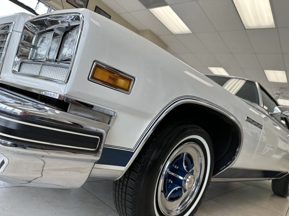 1976 Buick LeSabre - Image 21 of 31