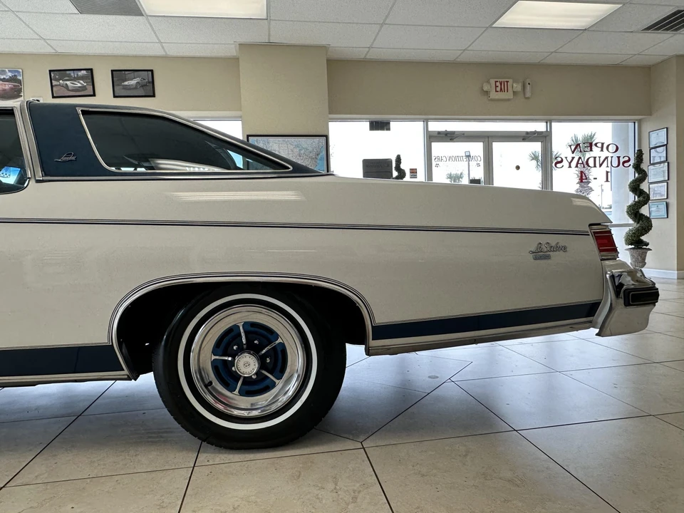 1976 Buick LeSabre - Image 29 of 31