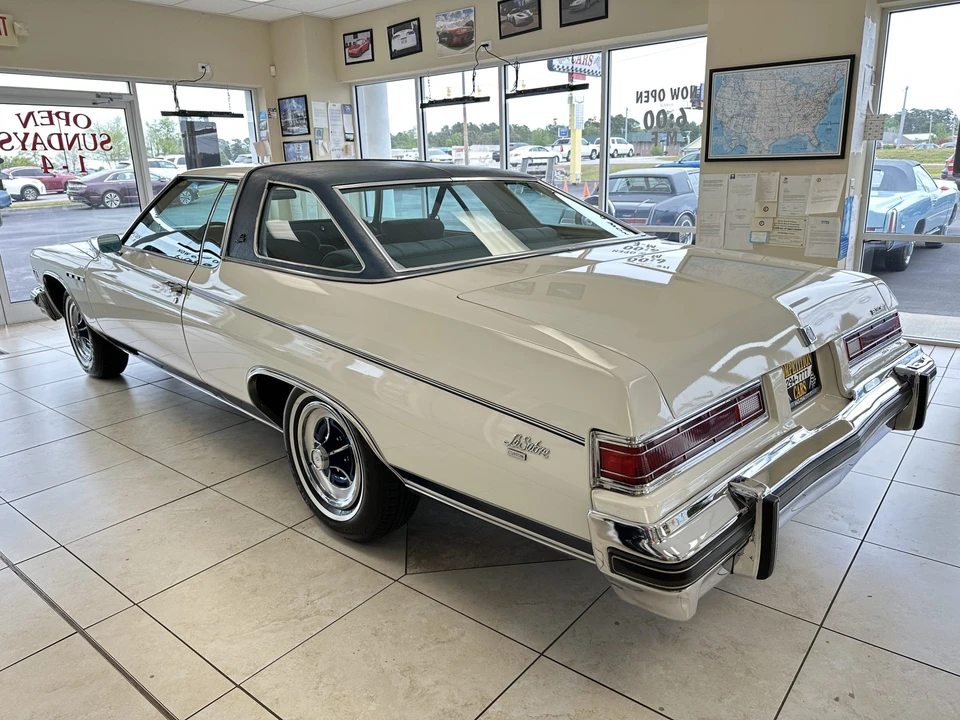 1976 Buick LeSabre - Image 5 of 31
