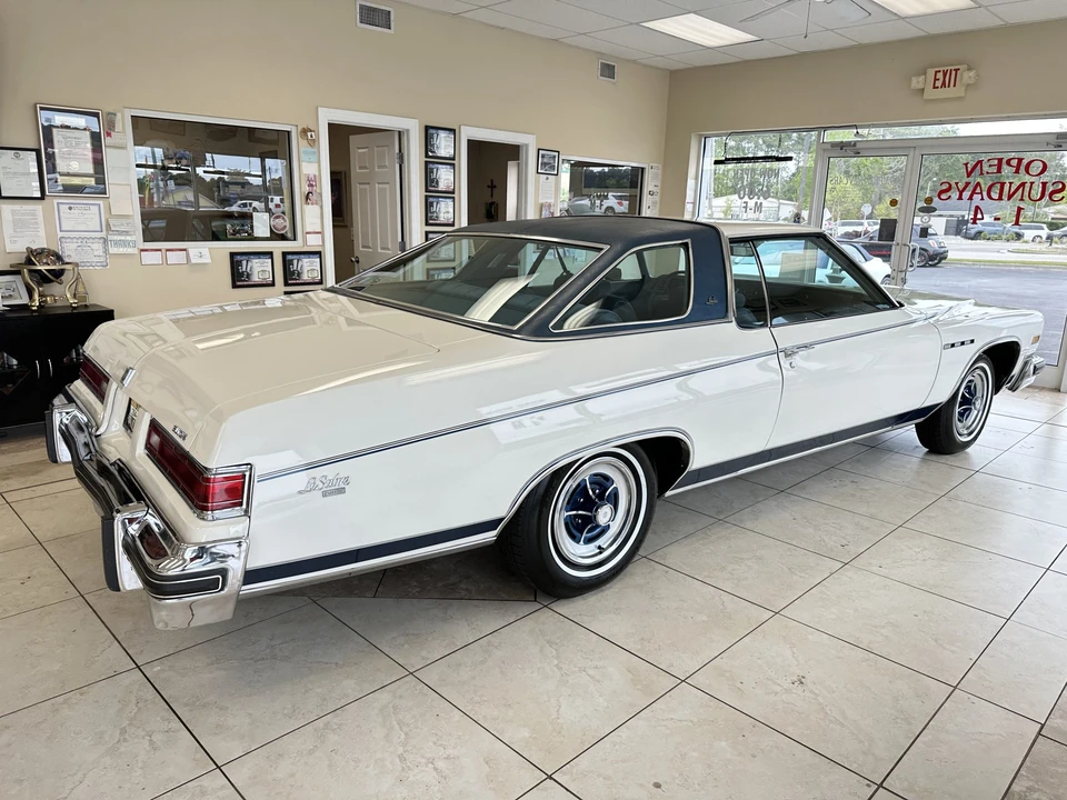 1976 Buick LeSabre - Image 10 of 31