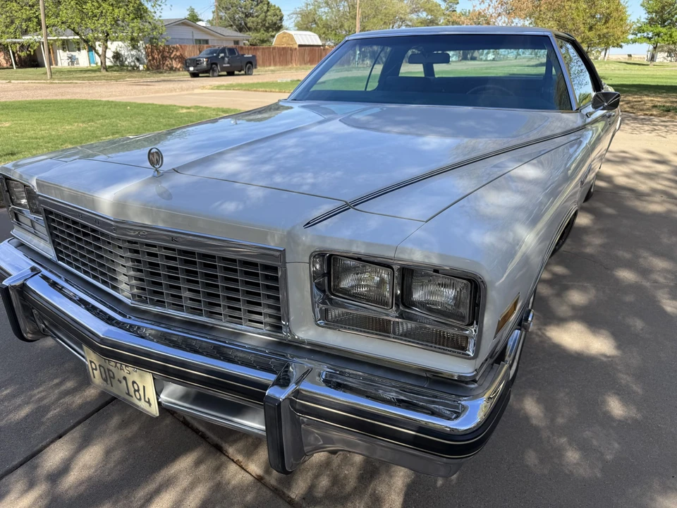1976 Buick LeSabre - Image 27 of 31