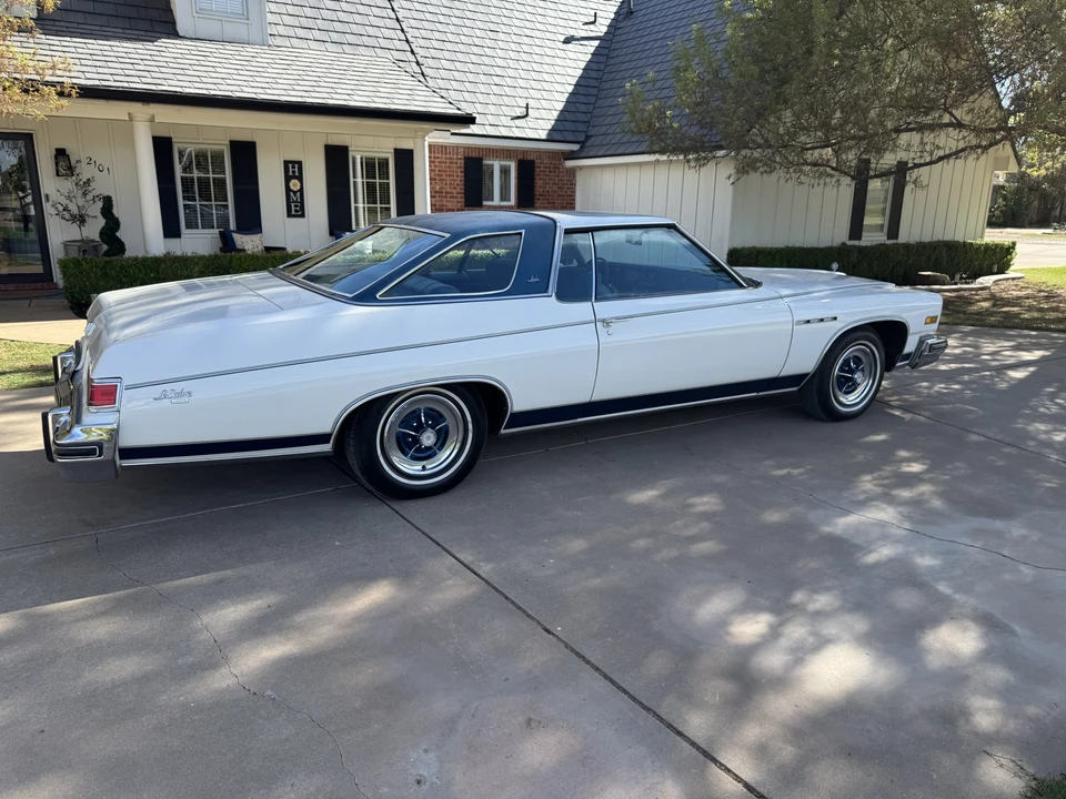 1976 Buick LeSabre - Image 12 of 31