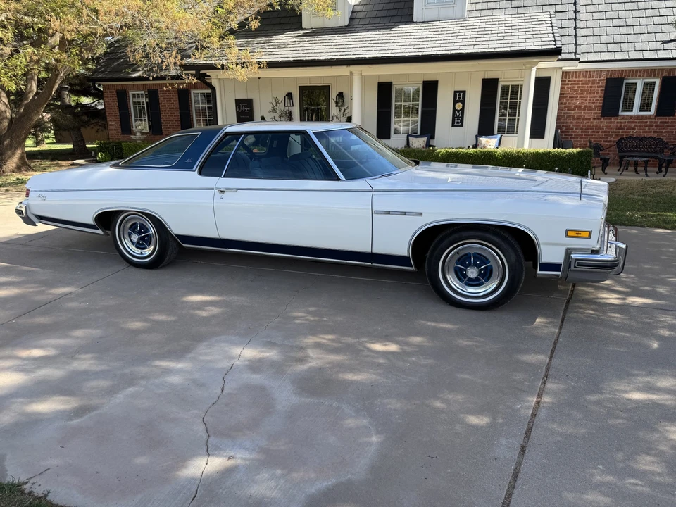 1976 Buick LeSabre - Image 9 of 31