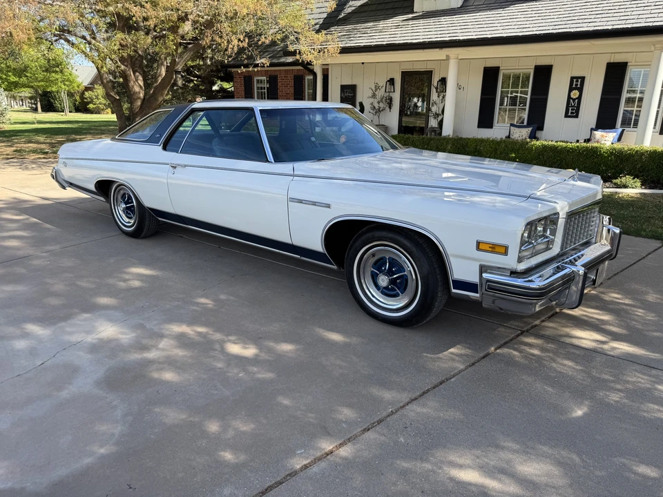 1976 Buick LeSabre - Image 7 of 31